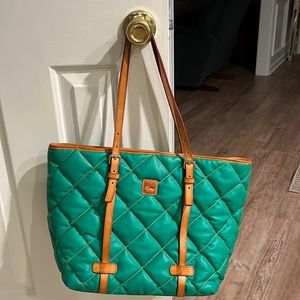 Dooney and Bourke Kelly green tote bag
